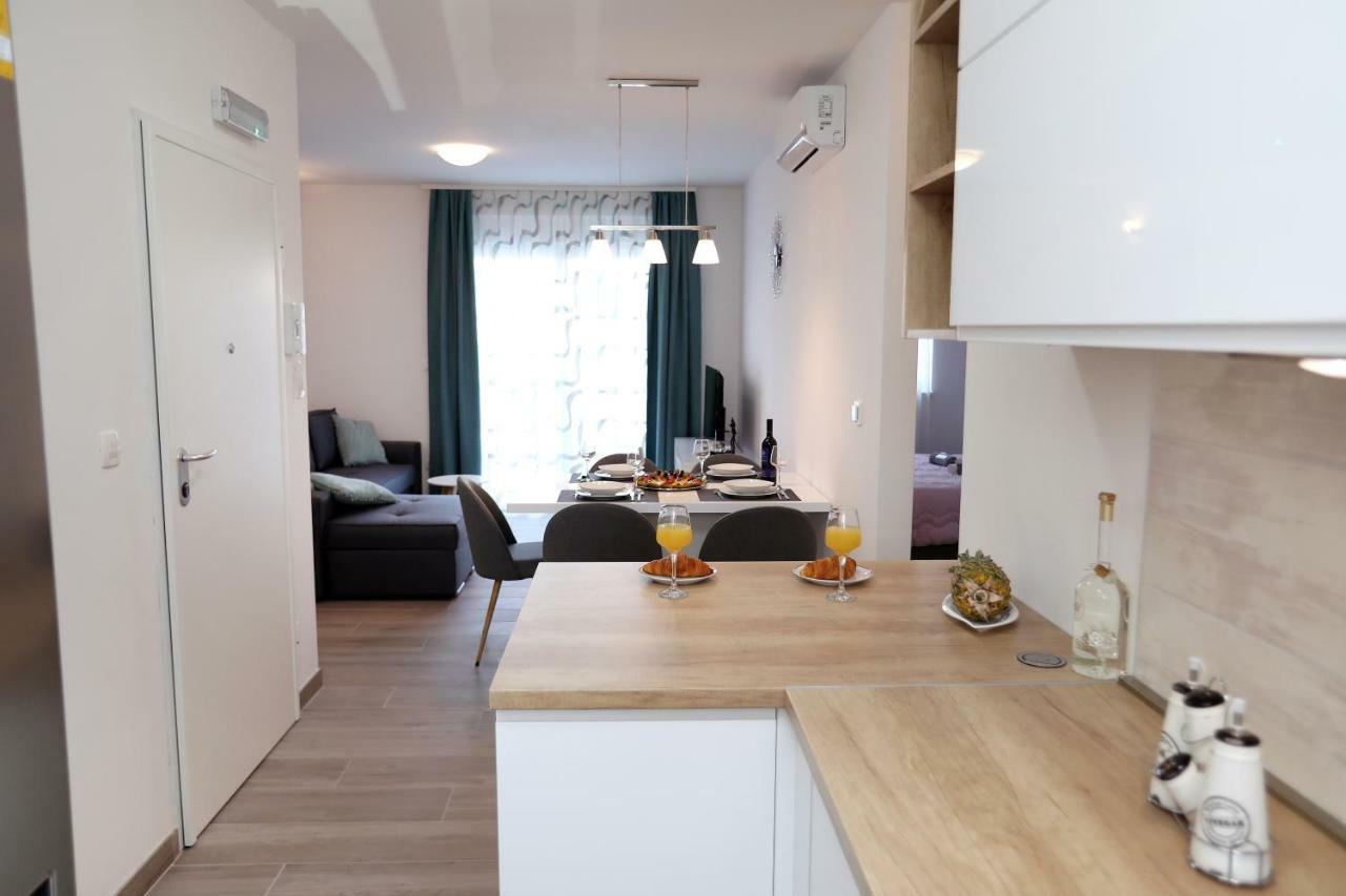 Apartment Little Marijeta Trogir Exterior foto